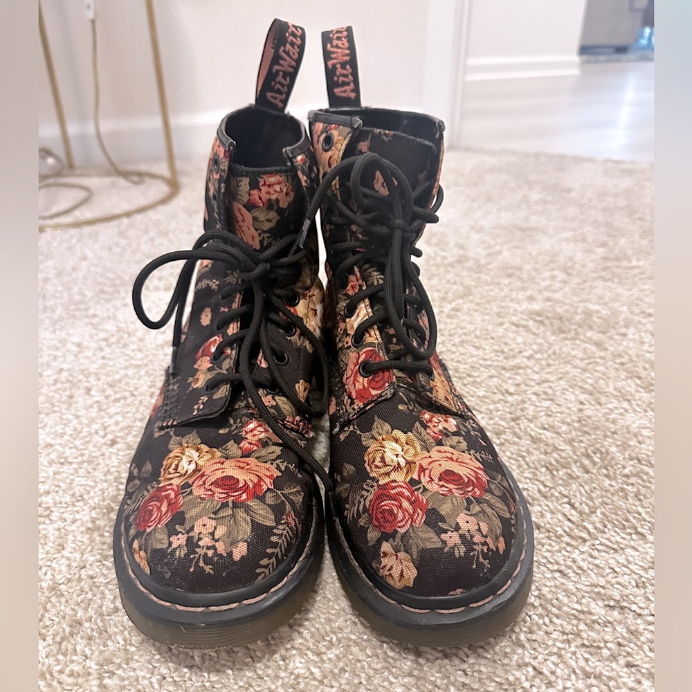 *RARE* doc martens 1460 victorian flowers